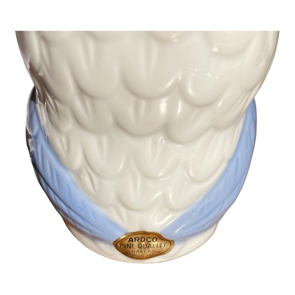 Vintage cute owl coin bank Ceramic in white with blue & tan excellent condition - Picture 4 of 7